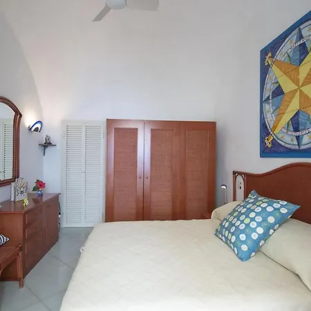 Sleeps 4 Air Con Wifi * Conca dei Marini
